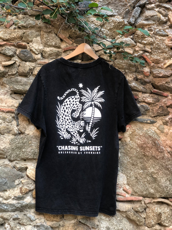 T-shirt "Chasing sunsets"