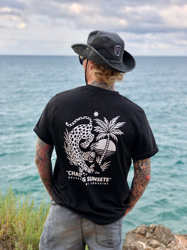 T-shirt "Chasing sunsets"