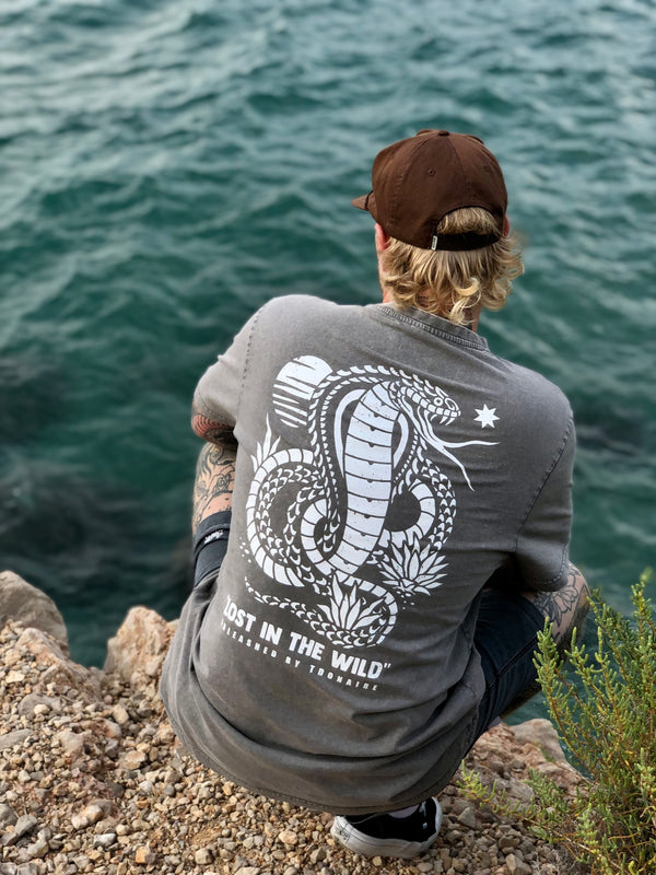 T-shirt "Lost in the wild"