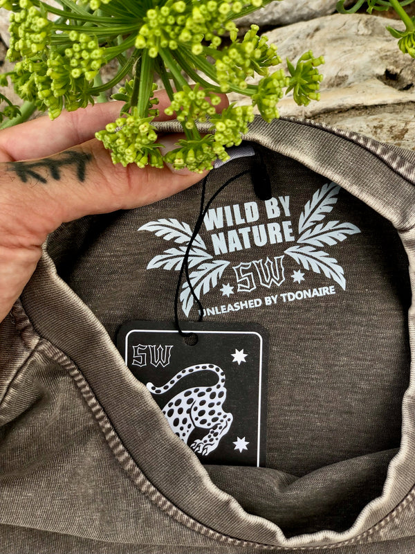 T-shirt "Lost in the wild"